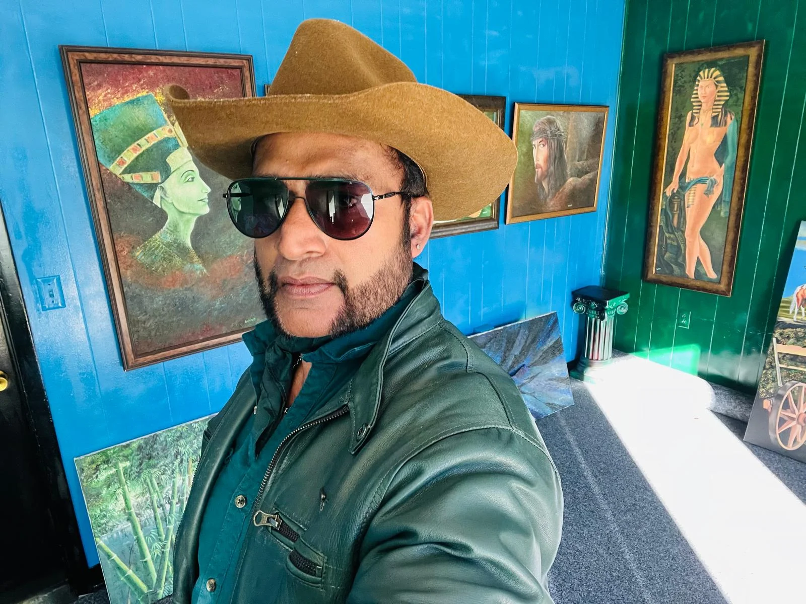 Fine art and sculpture